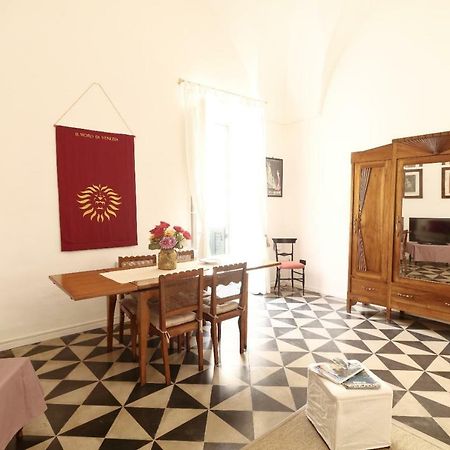 Slow Lecce - Old Town Apartment Sit Екстер'єр фото