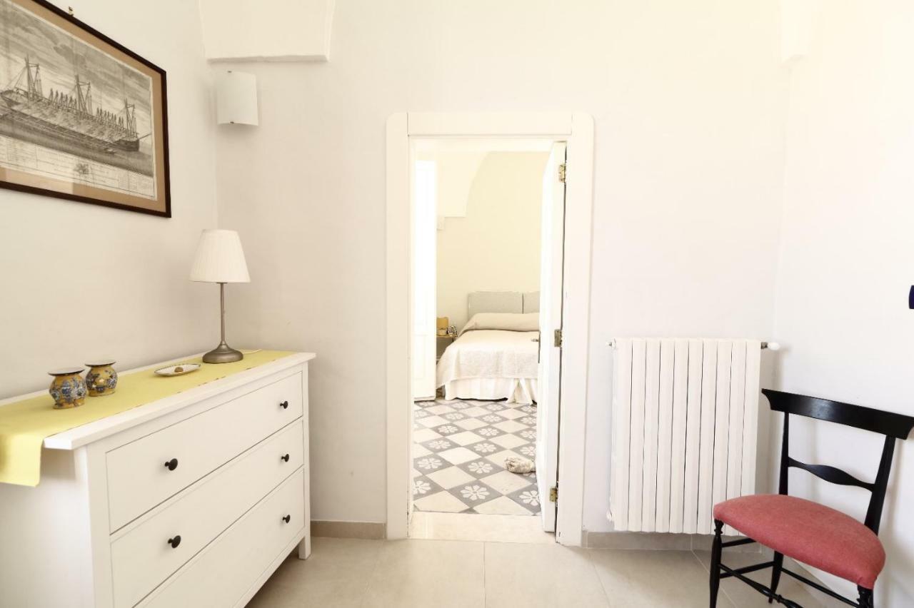Slow Lecce - Old Town Apartment Sit Екстер'єр фото